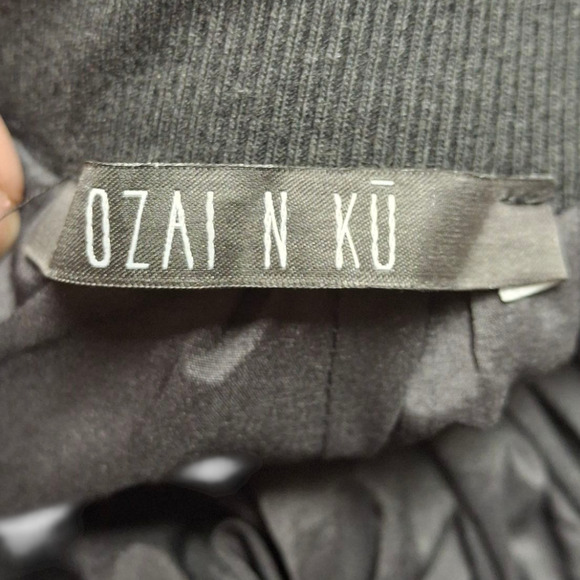 OZAI N KU Elastic Waist Navy skirt with pockets size‎ L - Picture 5 of 6